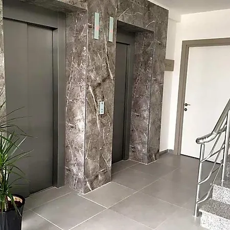 Alya Aparthotel