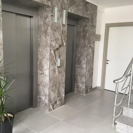 アパートホテル Alya 3*