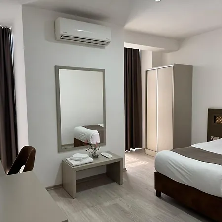 Aparthotel Alya
